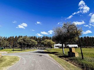 Foto 4 de Terreno en venta - 1.080mts2 - Haras del Sur II