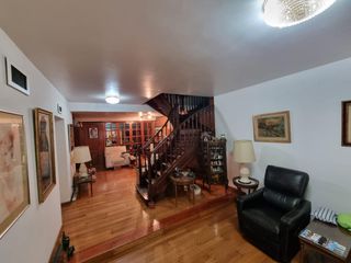 Foto 4 de VENDIDO !! CASA DE 4 AMB, JARDIN, PILETA, QUINCHO, COCHERA PARA 2 AUTOS - VILLA DEVOTO