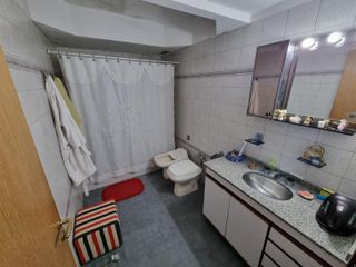 Foto 20 de VENDIDO !! CASA DE 4 AMB, JARDIN, PILETA, QUINCHO, COCHERA PARA 2 AUTOS - VILLA DEVOTO