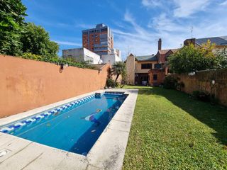 Foto 31 de VENDIDO !! CASA DE 4 AMB, JARDIN, PILETA, QUINCHO, COCHERA PARA 2 AUTOS - VILLA DEVOTO