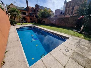 Foto 34 de VENDIDO !! CASA DE 4 AMB, JARDIN, PILETA, QUINCHO, COCHERA PARA 2 AUTOS - VILLA DEVOTO