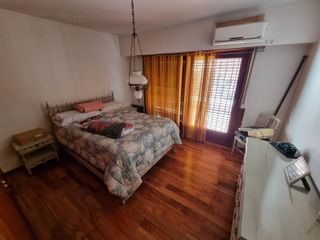 Foto 23 de VENDIDO !! CASA DE 4 AMB, JARDIN, PILETA, QUINCHO, COCHERA PARA 2 AUTOS - VILLA DEVOTO