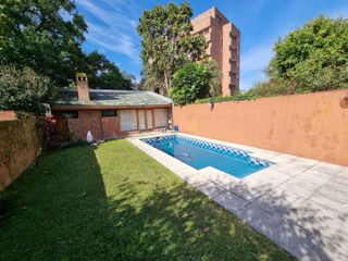 Foto 32 de VENDIDO !! CASA DE 4 AMB, JARDIN, PILETA, QUINCHO, COCHERA PARA 2 AUTOS - VILLA DEVOTO