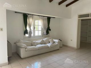 Foto 5 de Casa en  venta Cerro de las Rosas calle Jimenez de Lorca al 4500
