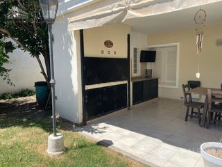 Foto 23 de Casa en  venta Cerro de las Rosas calle Jimenez de Lorca al 4500
