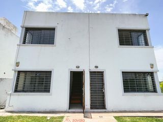 Foto 1 de Duplex en Venta/Alquiler en Villa Allende - 2 Dormitorios - Cochera, Asador y Pileta - Seguridad