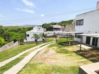 Foto 23 de Duplex en Venta/Alquiler en Villa Allende - 2 Dormitorios - Cochera, Asador y Pileta - Seguridad