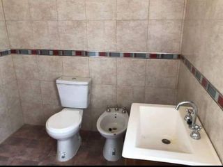 Foto 10 de PH en venta - 2 Dormitorios 1 Baño - Cochera - 70Mts2 - Aguas Verdes