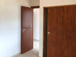 Foto 9 de PH en venta - 2 Dormitorios 1 Baño - Cochera - 70Mts2 - Aguas Verdes