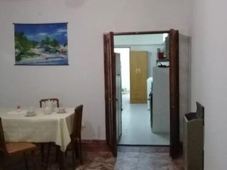 Foto 2 de Casa en venta - 3 Dormitorios 2 Baños - Cochera - 300Mts2 - Quequén, Necochea