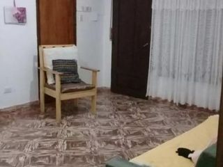 Foto 3 de Casa en venta - 3 Dormitorios 2 Baños - Cochera - 300Mts2 - Quequén, Necochea