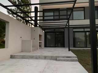 Foto 12 de Casa en San Matías, moderna, excelente calidad de construcción