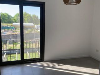 Foto 9 de Town House en Alquiler  en Oliden Joven, Del Viso Pilar
