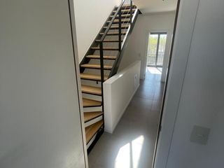 Foto 17 de Town House en Alquiler  en Oliden Joven, Del Viso Pilar
