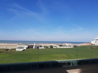 Foto 11 de Departamento frente al mar - Pinamar