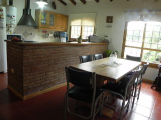 Foto 12 de Casa en venta - 5 Dormitorios 3 Baños - Cocheras - 30.780Mts2 - Rama Caída, San Rafael