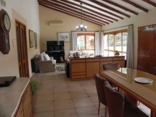Foto 1 de Casa en venta - 5 Dormitorios 3 Baños - Cocheras - 30.780Mts2 - Rama Caída, San Rafael
