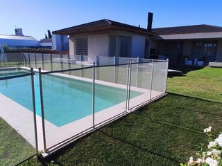 Foto 1 de Casa 2 Dormitorios - Calle 1483 - Grennes de Fisherton - Rosario | Alquiler
