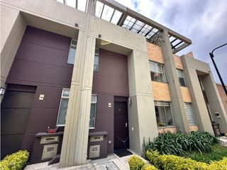 Foto 1 de CONJUNTO RESIDENCIAL WAYRA CODIGO 1071