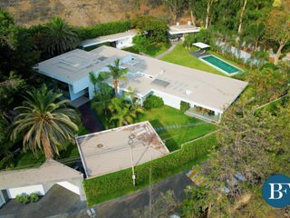 Foto 1 de VENTA Casa en  La Pradera - Residencia de 3,800m2