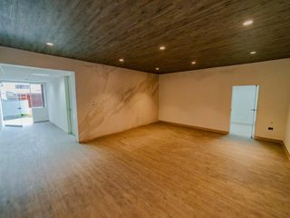 Foto 4 de Local Comercial - Edificio de Oficinas en el corazón de San Isidro