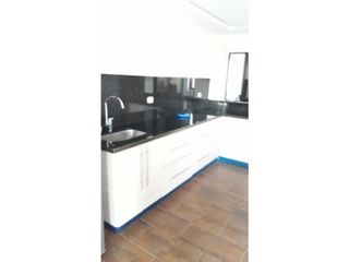 Foto 11 de VENTA CHALET PARA ESTRENAR VIA AL AEROPUERTO