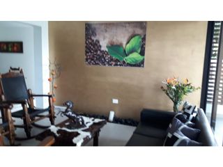 Foto 13 de VENTA CHALET PARA ESTRENAR VIA AL AEROPUERTO