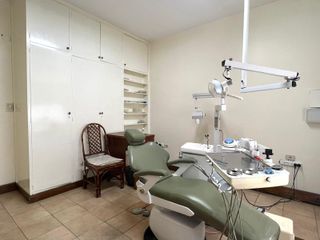 Foto 20 de Casa en ALQUILER  -  Consultorios  Odontologicos -  Fisherton