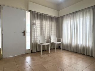 Foto 7 de Casa en ALQUILER  -  Consultorios  Odontologicos -  Fisherton