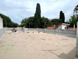 Foto 19 de Casa en ALQUILER  -  Consultorios  Odontologicos -  Fisherton