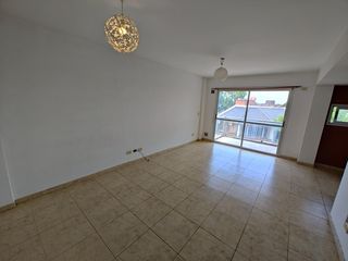 Foto 2 de Departamento en Liniers