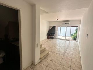 Foto 4 de Blanco Encalada 3900, Casa tipo Duplex, 4 Ambientes C/Patio-Terraza-Parrilla-cochera  - Belgrano R