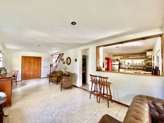 Foto 3 de APTO CREDITO - CASA EN VENTA | 5 AMBIENTES | LOTE INTERNO | FINCAS DEL LAGO, ING. MASCHWITZ.