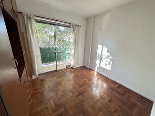 Foto 14 de Av. San Juan al 1300  Departamento 1 ambiente dividido en Alquiler en Constitución