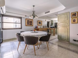 Foto 12 de EXCELENTE PISO - VENTA - 4 AMB - SUITE - 3 BALCONES - 2 COCHERAS - RAMOS MEJIA