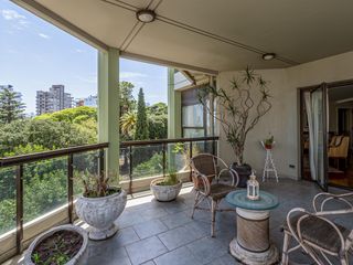 Foto 7 de EXCELENTE PISO - VENTA - 4 AMB - SUITE - 3 BALCONES - 2 COCHERAS - RAMOS MEJIA