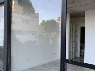 Foto 8 de Lindísimo departamento en piso 3ro. amplio 2 ambientes con balcón aterrazado y cochera