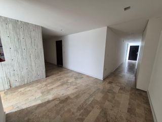 Foto 4 de Lindísimo departamento en piso 3ro. amplio 2 ambientes con balcón aterrazado y cochera