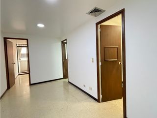 Foto 2 de Oficina en Venta Milla de Oro Medellin