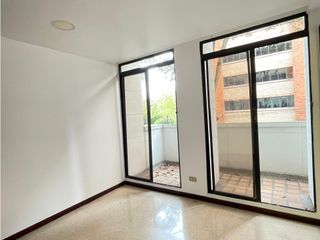 Foto 3 de Oficina en Venta Milla de Oro Medellin