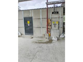 Foto 9 de ARRIENDO LOTE INDUSTRIAL CON OFICINA