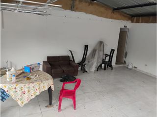 Foto 31 de ARRIENDO LOTE INDUSTRIAL CON OFICINA