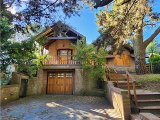 Foto 1 de HERMOSA CASA A LA VENTA EN VALERIA DEL MAR