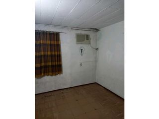 Foto 9 de Departamento 3 dormitorios en planta baja B° San Cayetano