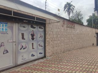 Foto 2 de En renta local | 190 m2 | 2 plantas | sector comercial La Y.