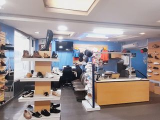 Foto 4 de En renta local | 190 m2 | 2 plantas | sector comercial La Y.
