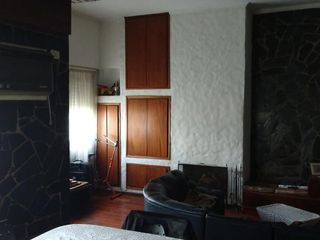 Foto 7 de Casa en venta - 3 dormitorios 2 baños - cochera - 200mts2- La Plata