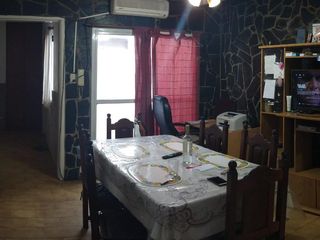 Foto 25 de Casa en venta - 3 dormitorios 2 baños - cochera - 200mts2- La Plata