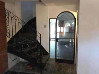 Foto 6 de Casa en venta - 3 dormitorios 2 baños 1 cochera - 137mts2 - La Plata