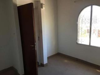 Foto 12 de Casa en venta - 3 dormitorios 2 baños 1 cochera - 137mts2 - La Plata